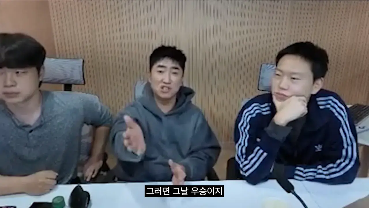 홍진호_ 오현민_ 유리사_ 장동민이 뽑은 최고의 상대 월드컵 19-1 screenshot.png 장동민이 말하는 홍진호가 최근 서바이벌에서 아쉬운 모습을 보였던 이유