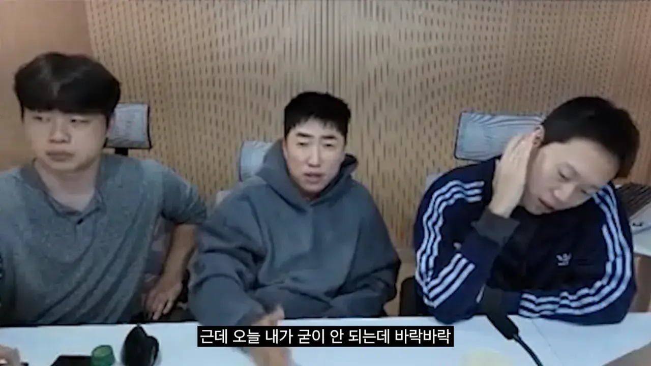 홍진호_ 오현민_ 유리사_ 장동민이 뽑은 최고의 상대 월드컵 19-3 screenshot.png 장동민이 말하는 홍진호가 최근 서바이벌에서 아쉬운 모습을 보였던 이유