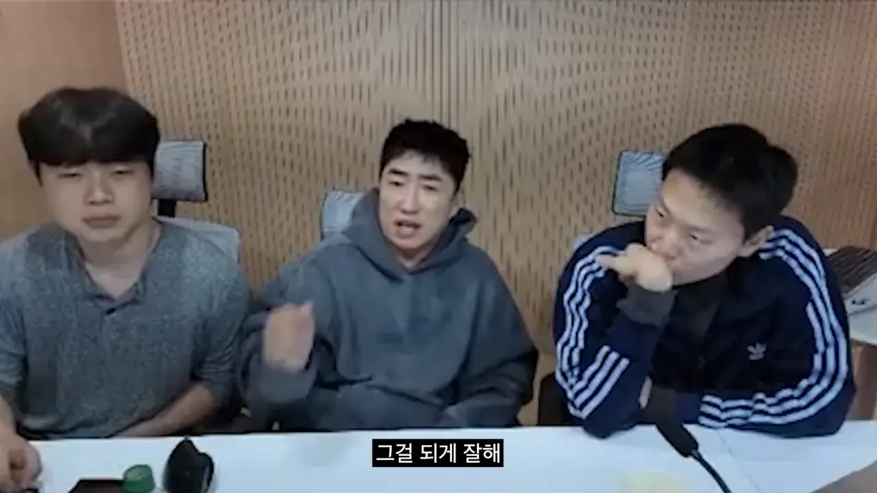 홍진호_ 오현민_ 유리사_ 장동민이 뽑은 최고의 상대 월드컵 19-20 screenshot.png 장동민이 말하는 홍진호가 최근 서바이벌에서 아쉬운 모습을 보였던 이유