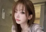 삼성 최초의 폴더블폰과 비교하는 트위터리안.jpg