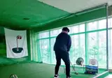 장인어른 골프채 몰래 갖고 와서 스윙 연습하는 사위.gif