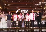 PEL(모바일 배그 대회)에서 우승하고 페이커 왕뚜껑 세레모니한 중국선수