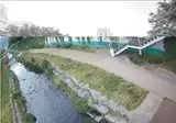 70대 신차 구매한 노인.... 사자마자 하천으로 차량 돌진