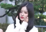 설윤 청바지핏 ㄷㄷ ㄷㄷ ㄷㄷ ㄷㄷ. gif