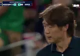 홍명보를 바라보는 조규성