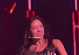 안유진 블랙홀 발차기 안무