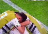 눈물 흘리는 일본 선수를 위로하는 쿠냐.avi