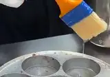 중국에서 파는 계란빵.gif