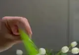 물과 소금으로 300시간 켜는 비상용 조명