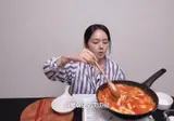 떡볶이 좋아하는 한가인이 먹어본 것 중 가장 특이했던 두 가지.mp4