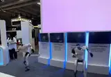로봇 퍼포먼스 근황.gif