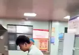 전동휠 타고 서빙하는 알바 ㄷ