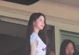 관중석에서 끼부리는 원영이