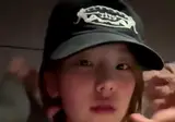 머리 묶는 예지