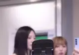 갤럭시 선물받은 리센느 멤버들