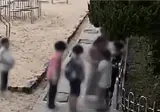 친구 엄마가 학교 무단 침입해 멱살 잡고 …
