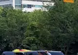 더운날씨 재미있게 일하는 사람