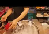 초코를 너무나 적게 발라서 말이 많은 부산시장 철판 아이스크림