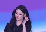 울다가 웃은 여자아이돌