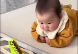 우는 아이도 조용하게 만드는것