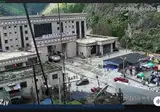 산사태가 덮친 후 지룽 통상구 검문소 모습...gif