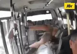 휴~ 버스 놓칠 뻔했네~